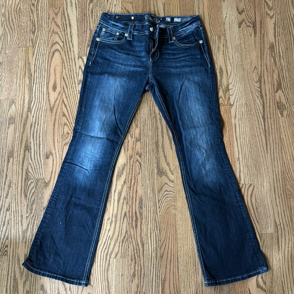 Miss me jeans, size 27, mid rise curvy boot